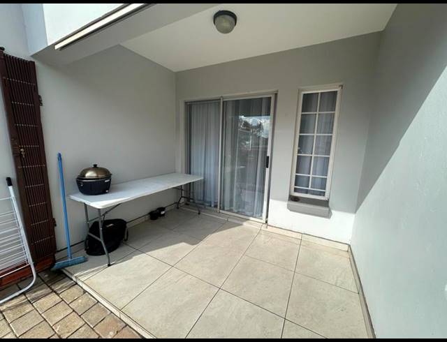 2 BEDROOM APARTMENT FOR SALE IN KOSMOSDAL